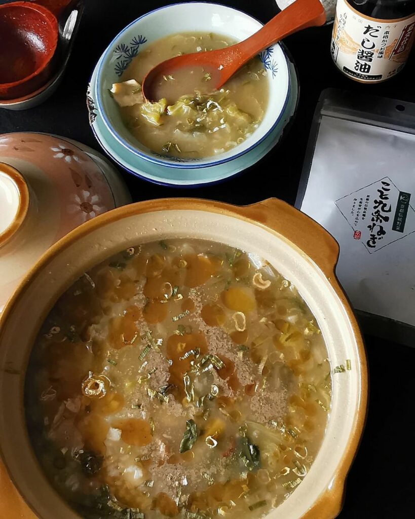 Napa Cabbage Congee with Kyoto Green Onion <br>白菜入りお粥と九条ネギトッピング 2