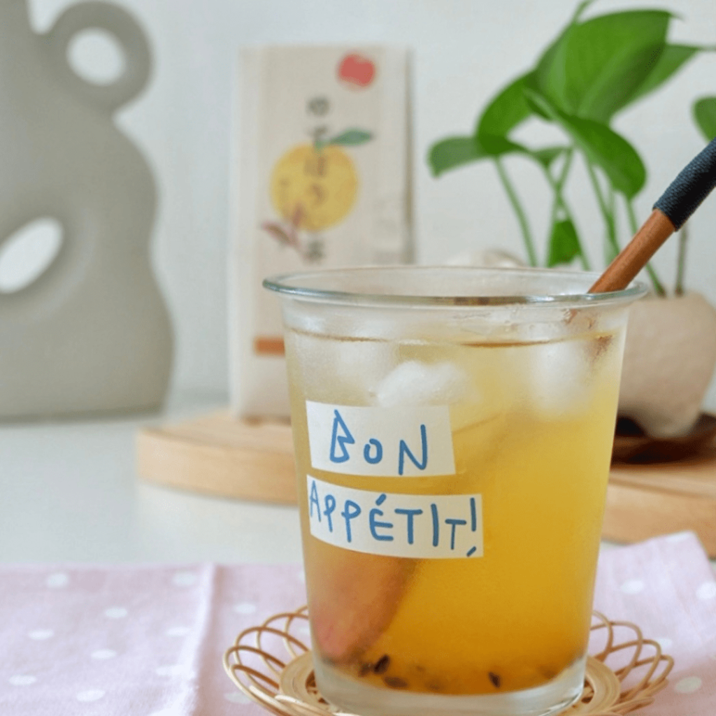 Cold Brew Iced Yuzu Houji Tea with Passion Fruit 2